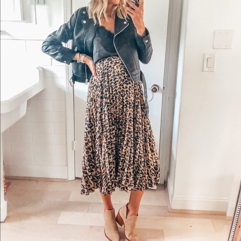 Cheetah leopard midi skirt